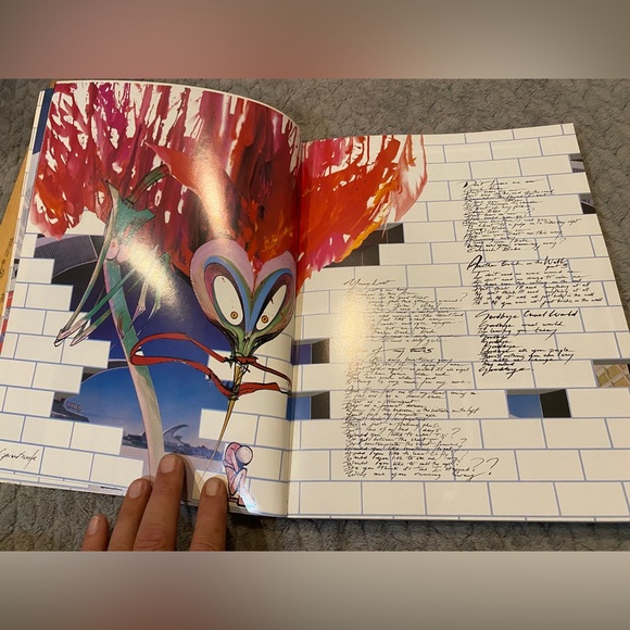 Pink Floyd The Wall Guitar Tab Book - Picture 5 of 12